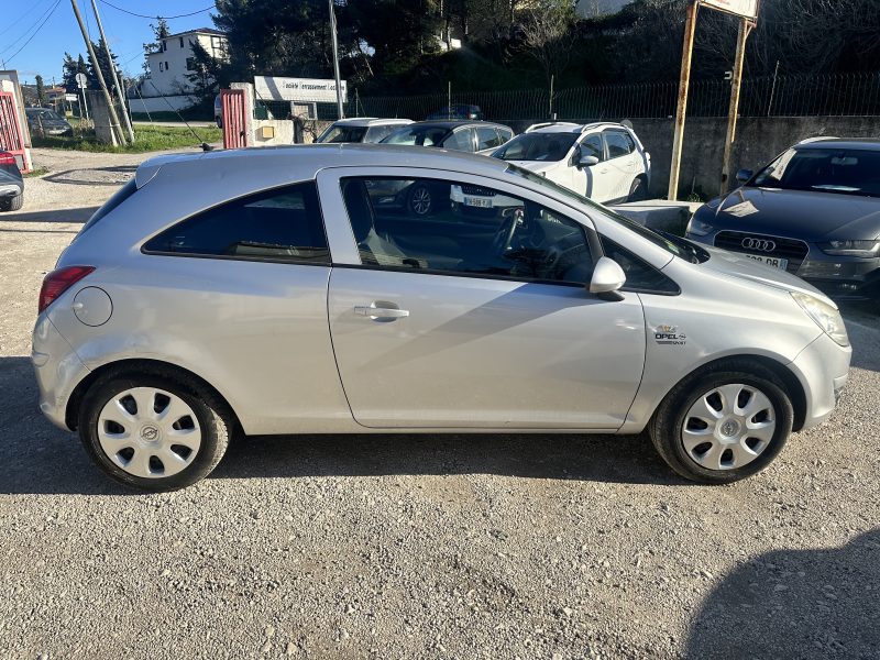 Opel IV 1.2 Twinport essentia 3P