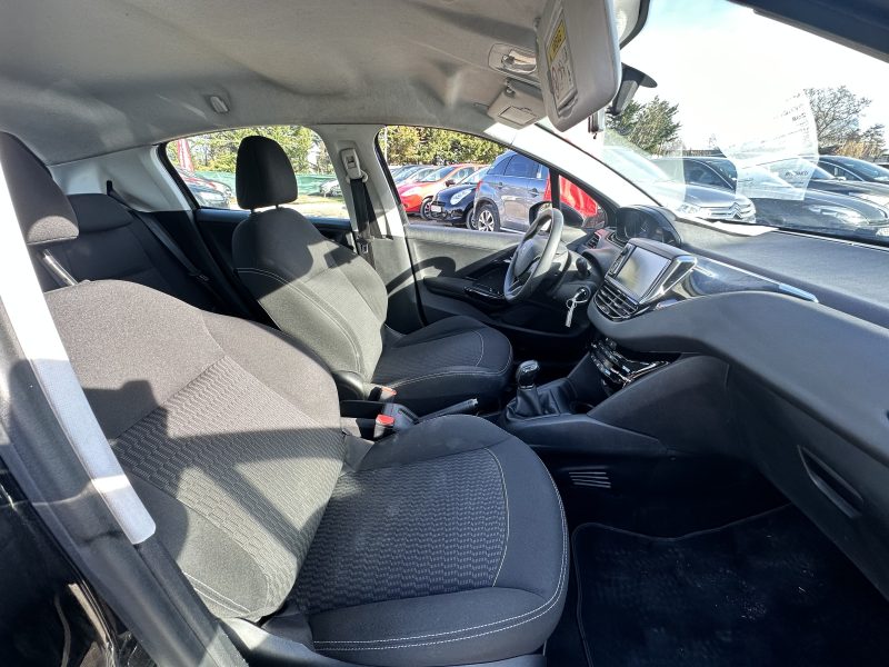 Peugeot 208 1.6 Bluehdi 100ch Allure