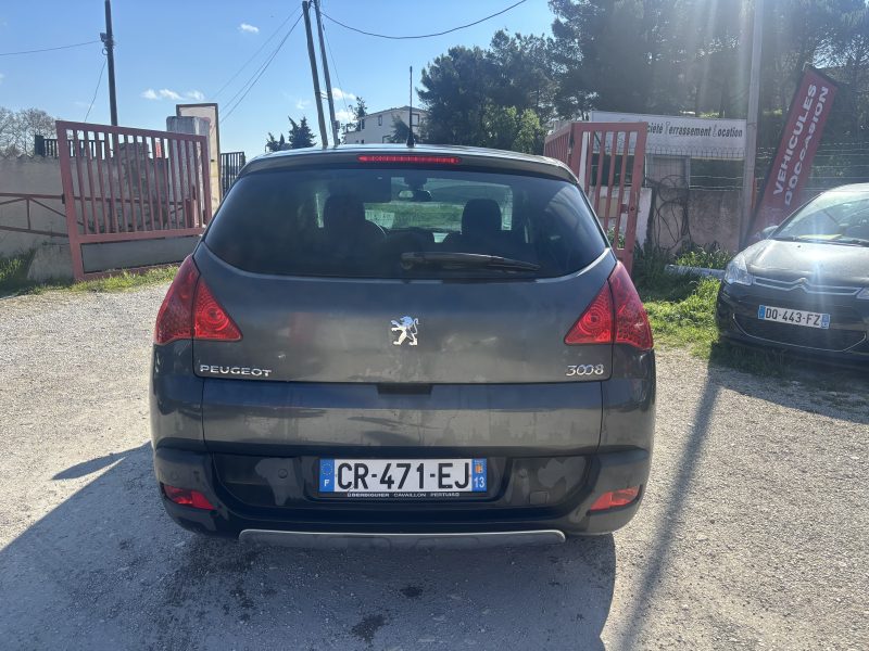 PEUGEOT 3008 1.6 HDI