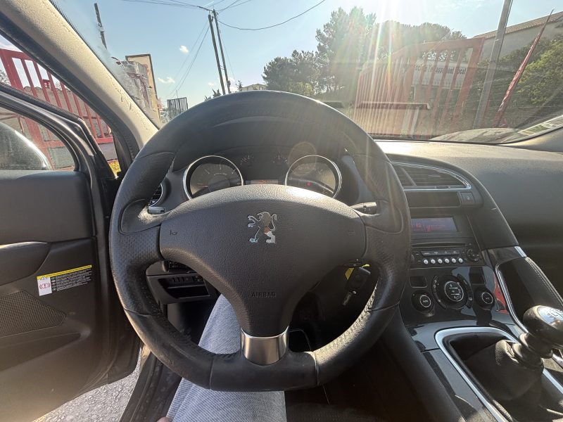 PEUGEOT 3008 1.6 HDI