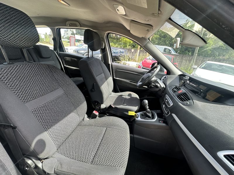 RENAULT GRAND SCENIC 1.5 DCI 110 FAP AUTHENTIQUE
