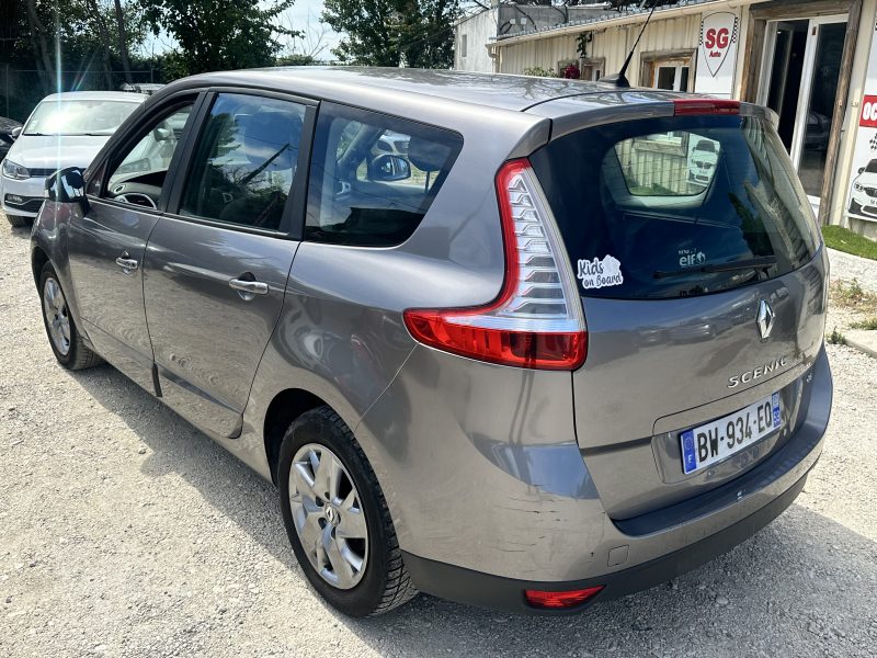 RENAULT GRAND SCENIC 1.5 DCI 110 FAP AUTHENTIQUE