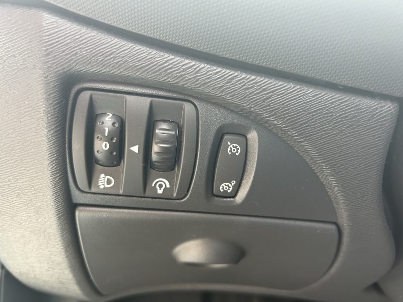 RENAULT TWINGO II 1.2 LEV 16V 75 EXPRESSION