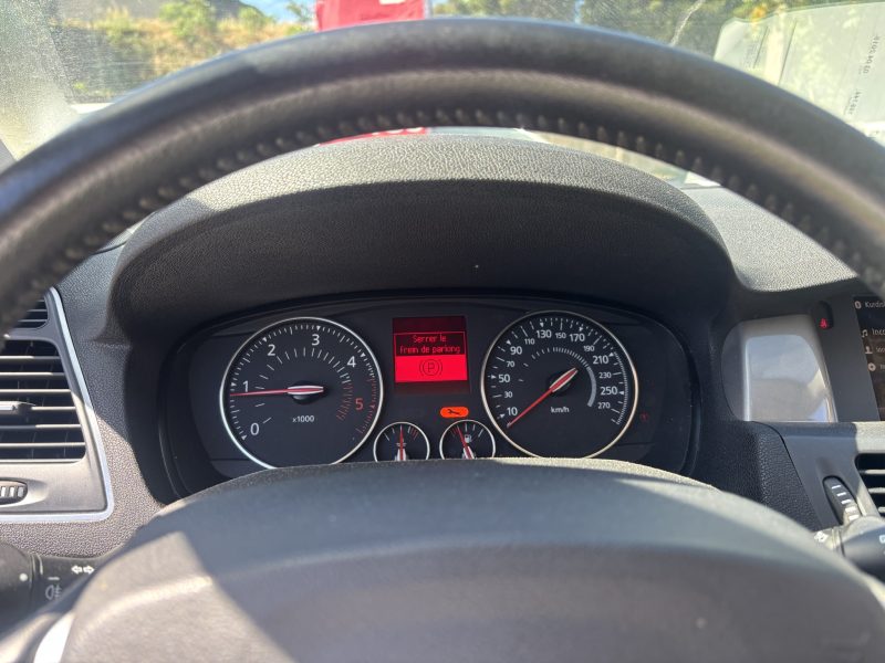 RENAULT LAGUNA III (2) 1.5 DCI 110 BUSINESS ECO