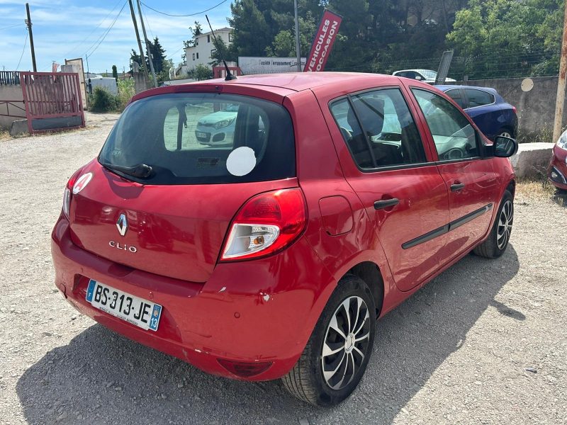 CLIO III 1.2I
