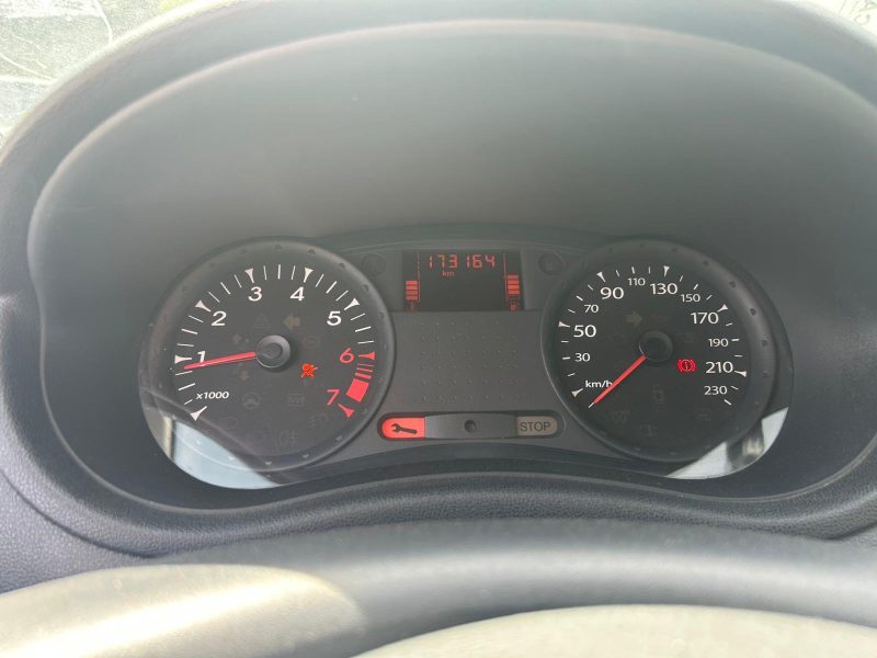 CLIO III 1.2I