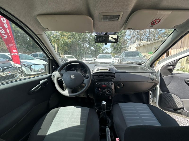 PEUGEOT 207 1.6 HDI 2010
