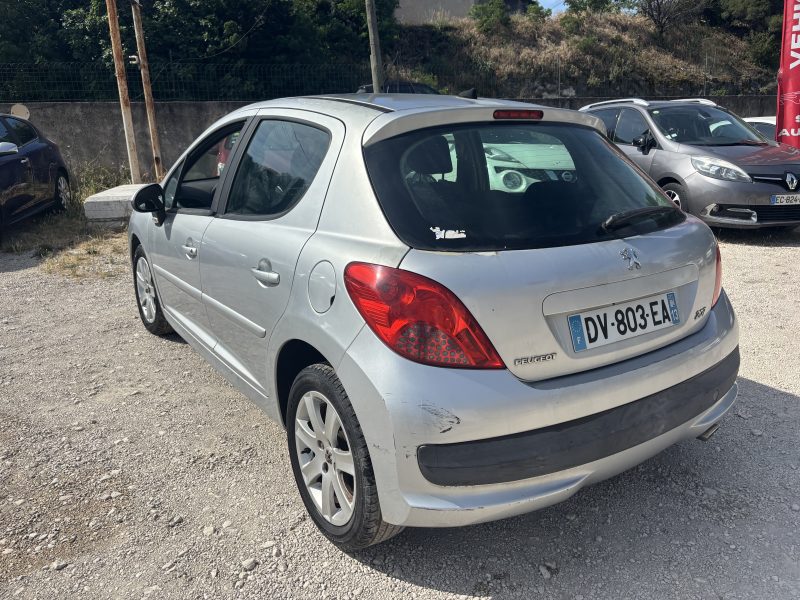 PEUGEOT 207 1.6 16V VTI (120Ch)