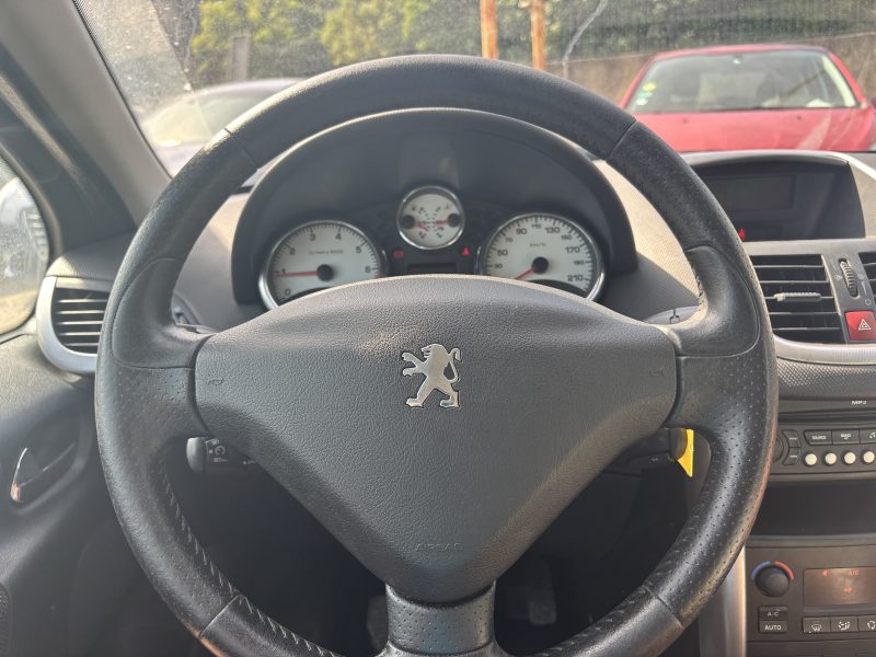PEUGEOT 207 1.6 16V VTI (120Ch)