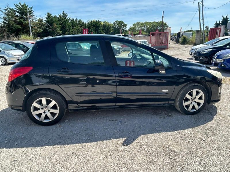 PEUGEOT 308 1.6 HDI