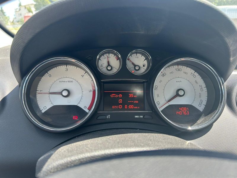 PEUGEOT 308 CC 1.6 E-HDI