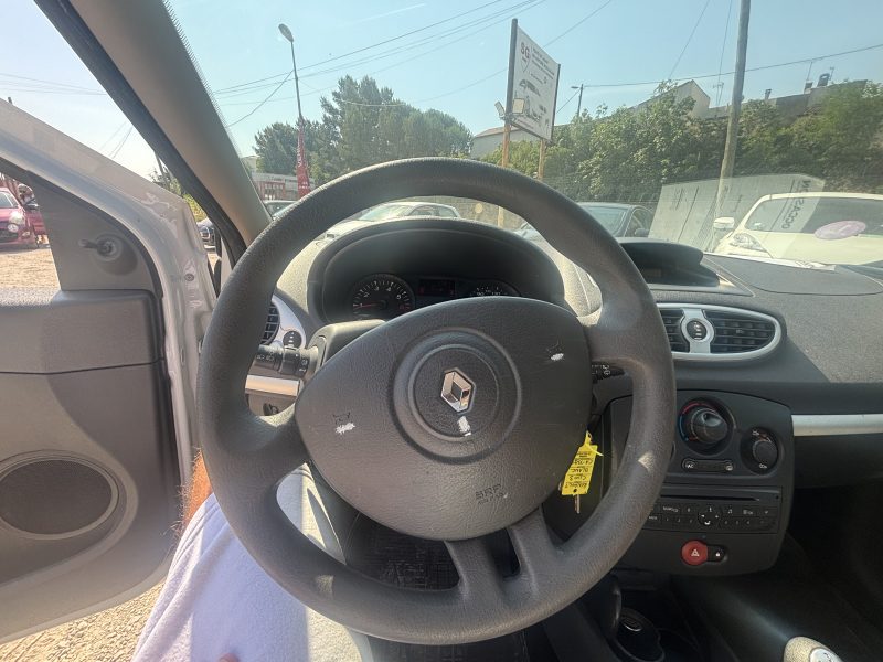 CLIO 3 1.2. 75CV
