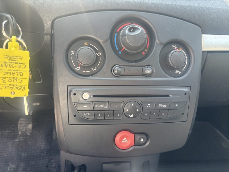 CLIO 3 1.2. 75CV