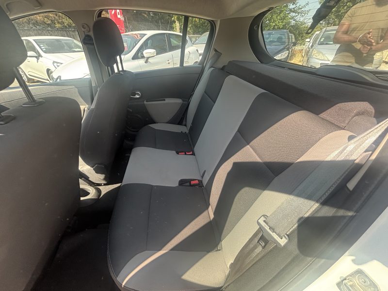CLIO 3 1.2. 75CV
